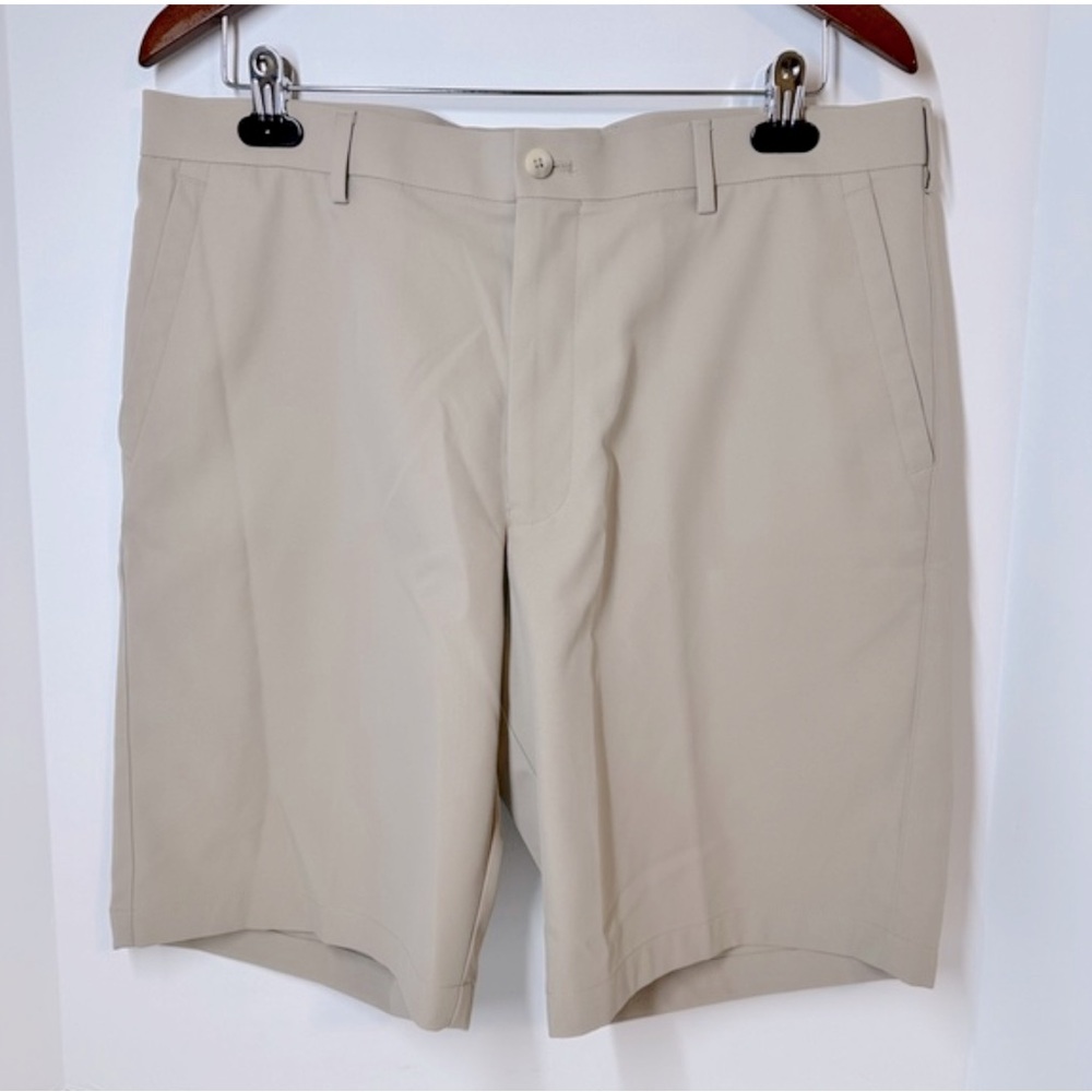 Men’s Peter Millar Performance Golf Shorts in Oat - Size 36